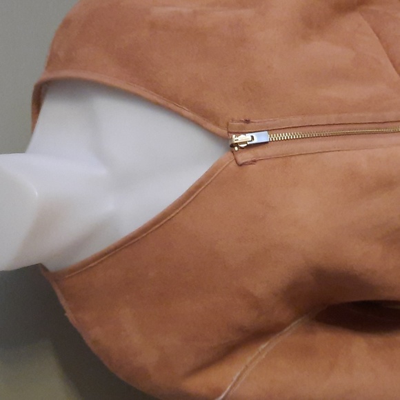 Express reversible suede/sherpa jacket. - Picture 10 of 15